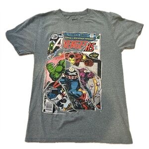 Marvel Avengers Gray Graphic T-Shirt Unisex Size Small